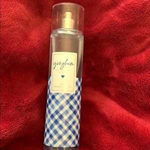 bath&body works gingham body spray